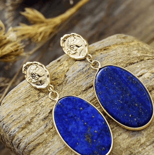 Boucles d’Oreilles en Lapis-Lazuli Naturel – Finition Dorée