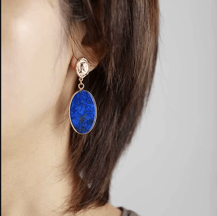 Boucles d’Oreilles en Lapis-Lazuli Naturel – Finition Dorée