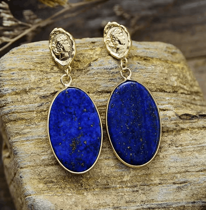 Boucles d’Oreilles en Lapis-Lazuli Naturel – Finition Dorée