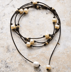 Collier-Bracelet  Bohème Long en Perles Noires & Cordon– Style Chapelet